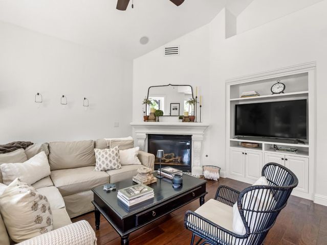 3524 Prescott Avenue, Clovis, CA 93619