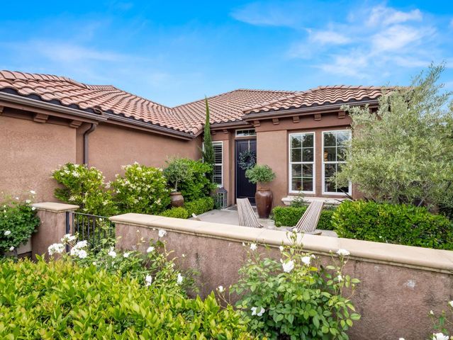 3524 Prescott Avenue, Clovis, CA 93619