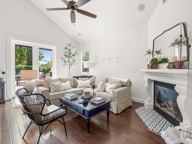 3524 Prescott Avenue, Clovis, CA 93619