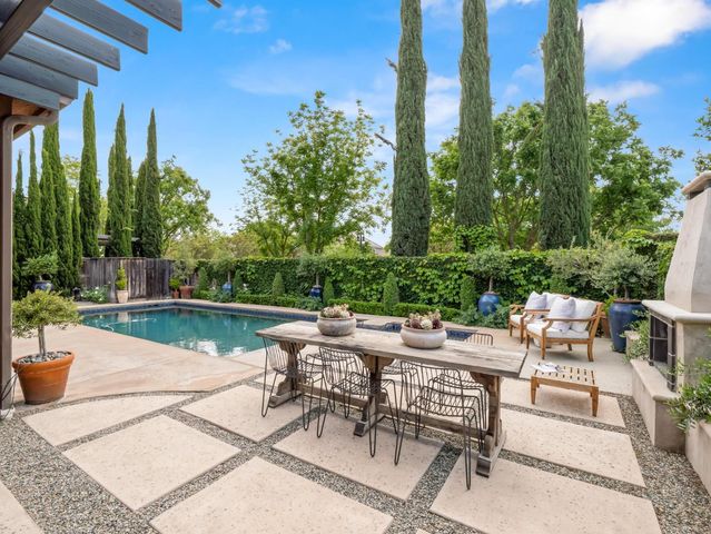 3524 Prescott Avenue, Clovis, CA 93619