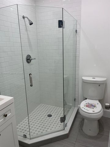 1719 NW 1st St 3, Miami, FL 33125