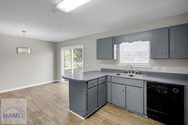 1428 Abrahms Alley, Hinesville, GA 31313