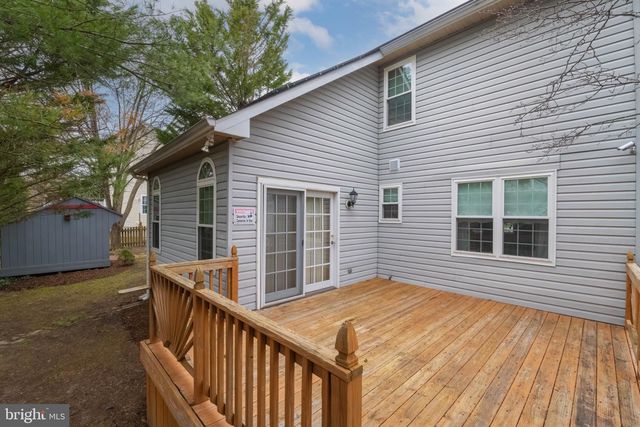 13 LEINSTER GARTH, Baltimore, MD 21236