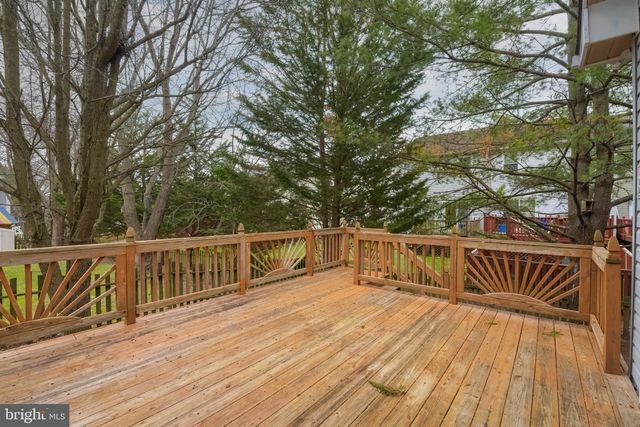 13 LEINSTER GARTH, Baltimore, MD 21236