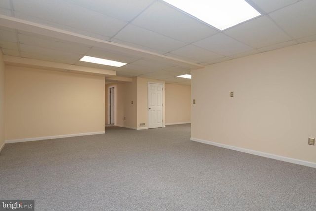 13 LEINSTER GARTH, Baltimore, MD 21236