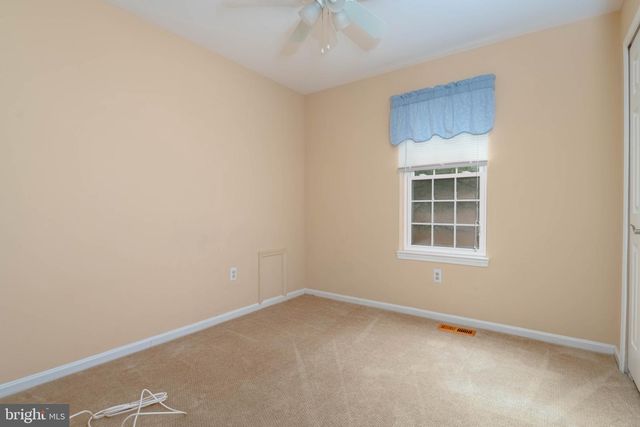 13 LEINSTER GARTH, Baltimore, MD 21236