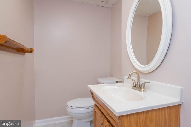 13 LEINSTER GARTH, Baltimore, MD 21236