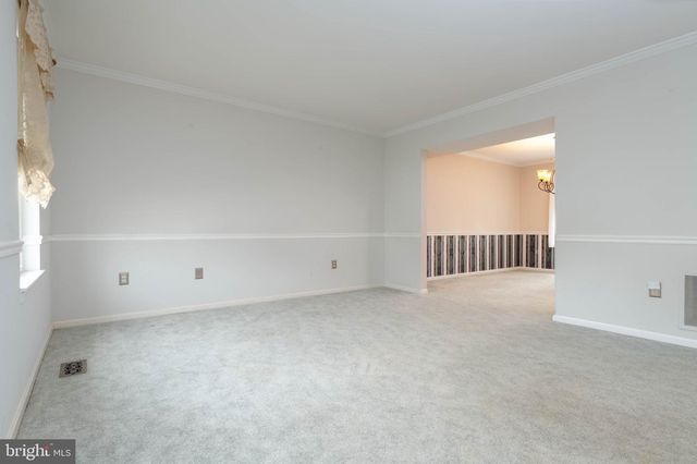 13 LEINSTER GARTH, Baltimore, MD 21236