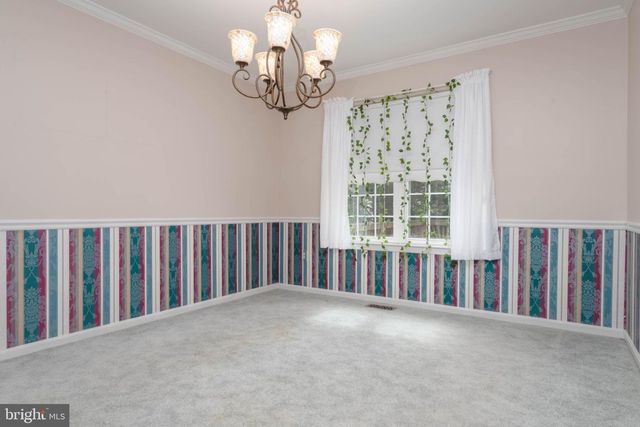 13 LEINSTER GARTH, Baltimore, MD 21236