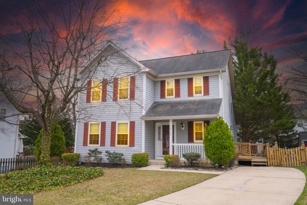 13 LEINSTER GARTH, Baltimore, MD 21236