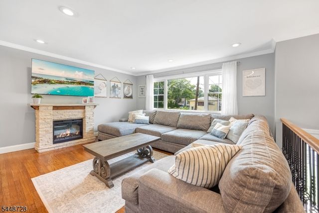 4 Huron Ave, Parsippany-troy Hills Twp., NJ 07034