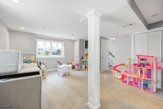 4 Huron Ave, Parsippany-troy Hills Twp., NJ 07034