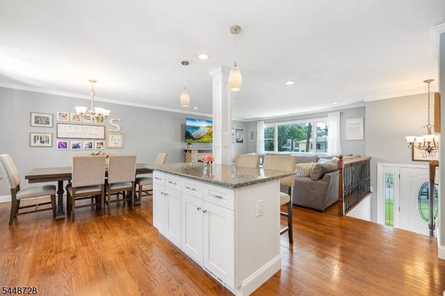 4 Huron Ave, Parsippany-troy Hills Twp., NJ 07034