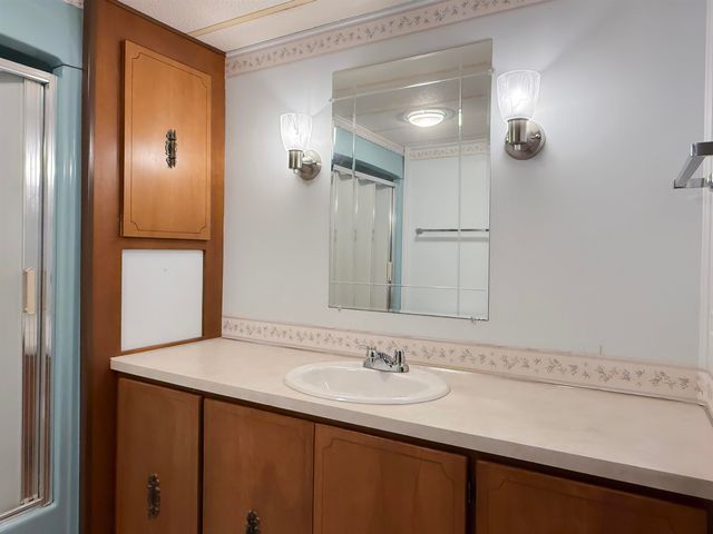 807 Nottingham Drive, Exeter, NH 03833