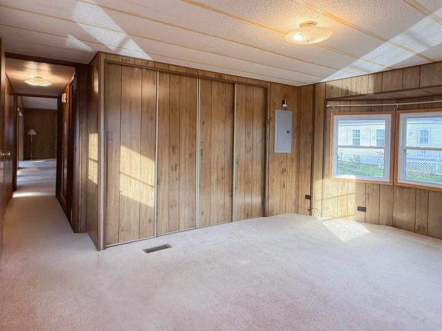 807 Nottingham Drive, Exeter, NH 03833