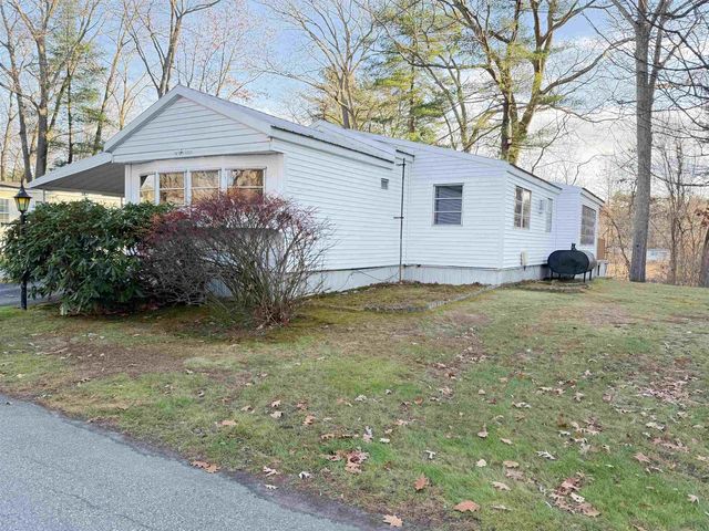 807 Nottingham Drive, Exeter, NH 03833