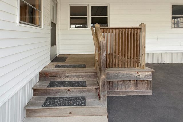 807 Nottingham Drive, Exeter, NH 03833