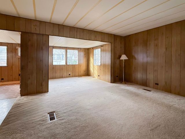 807 Nottingham Drive, Exeter, NH 03833