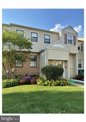 232 BIRCH DR, Lafayette Hill, PA 19444