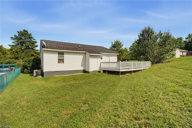 3 Dan Hughes Court, Greensboro, NC 27405