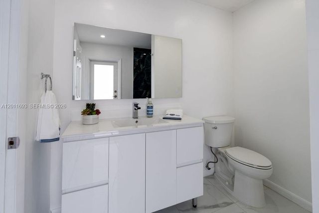 510 NW 97th Ter, Pembroke Pines, FL 33024