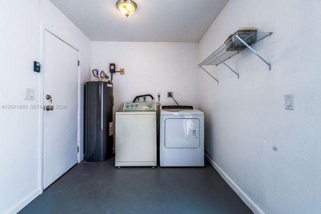 510 NW 97th Ter, Pembroke Pines, FL 33024