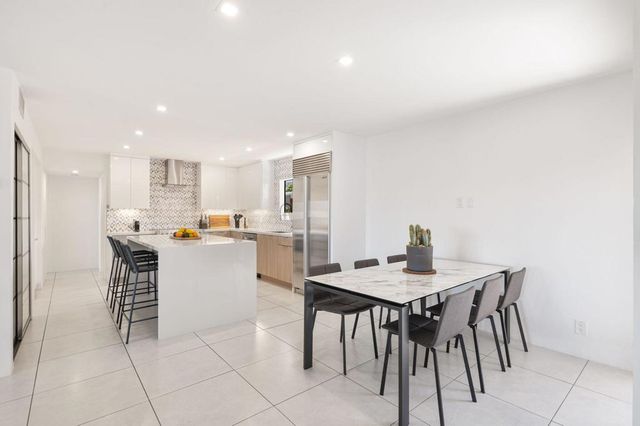 2696 S Sierra Madre F14, Palm Springs, CA 92264