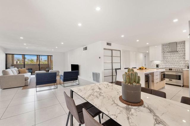 2696 S Sierra Madre F14, Palm Springs, CA 92264