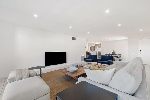 2696 S Sierra Madre F14, Palm Springs, CA 92264