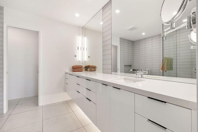 2696 S Sierra Madre F14, Palm Springs, CA 92264