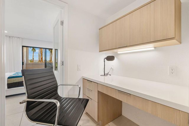 2696 S Sierra Madre F14, Palm Springs, CA 92264