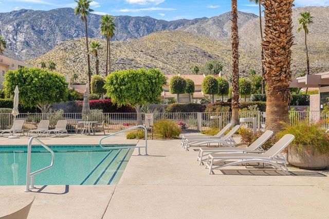 2696 S Sierra Madre F14, Palm Springs, CA 92264