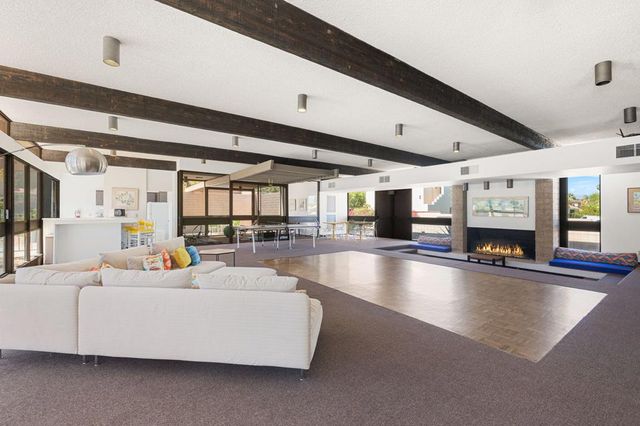 2696 S Sierra Madre F14, Palm Springs, CA 92264