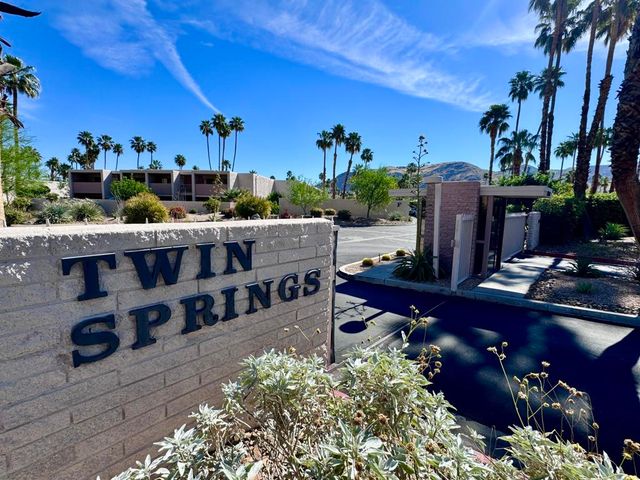 2696 S Sierra Madre F14, Palm Springs, CA 92264