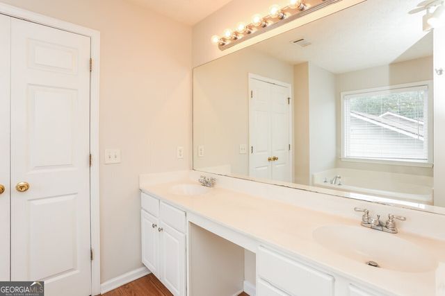 3200 Cooper Woods Drive, Loganville, GA 30052