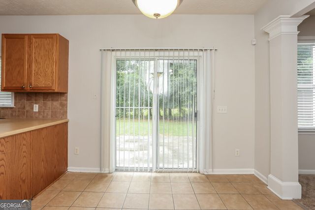 3200 Cooper Woods Drive, Loganville, GA 30052