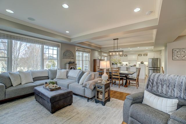 15791 Diamond Way, Apple Valley, MN 55124