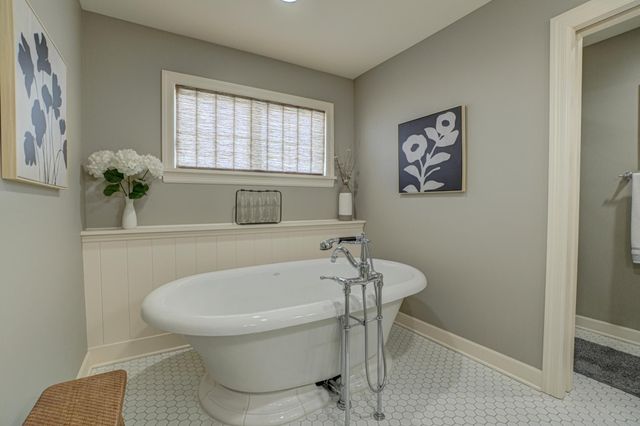 15791 Diamond Way, Apple Valley, MN 55124