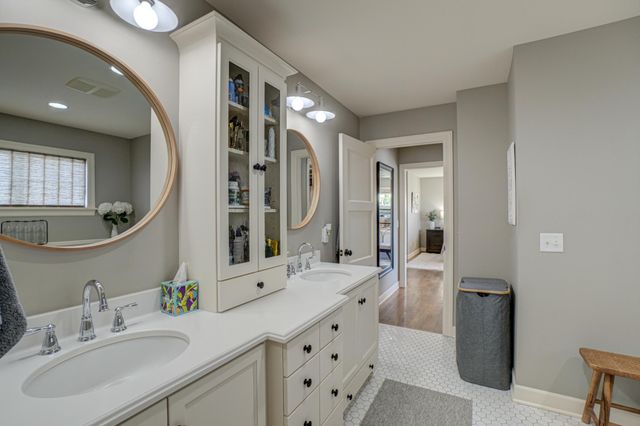 15791 Diamond Way, Apple Valley, MN 55124