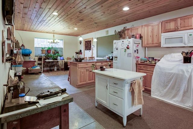 14552 SE Wintoon Road, Prineville, OR 97754
