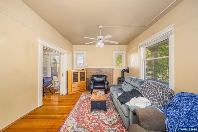 660 NW Van Buren Av, Corvallis, OR 97330
