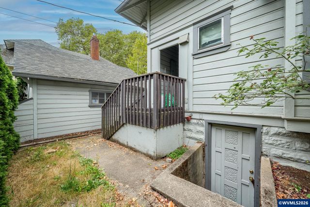 660 NW Van Buren Av, Corvallis, OR 97330