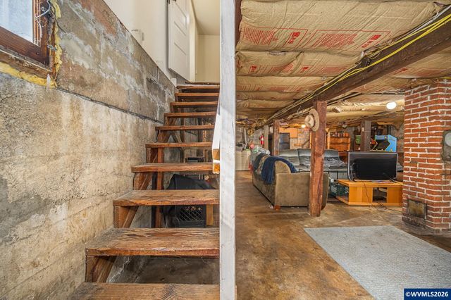 660 NW Van Buren Av, Corvallis, OR 97330