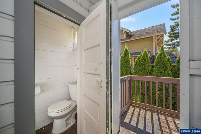 660 NW Van Buren Av, Corvallis, OR 97330