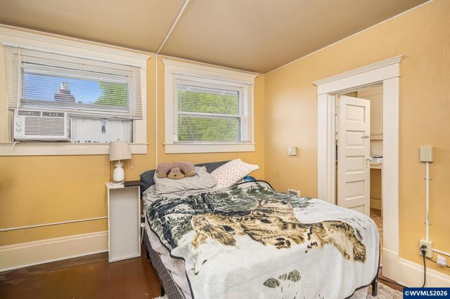 660 NW Van Buren Av, Corvallis, OR 97330