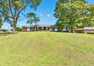 2113 Layton Rd, Clarksville, TN 37043