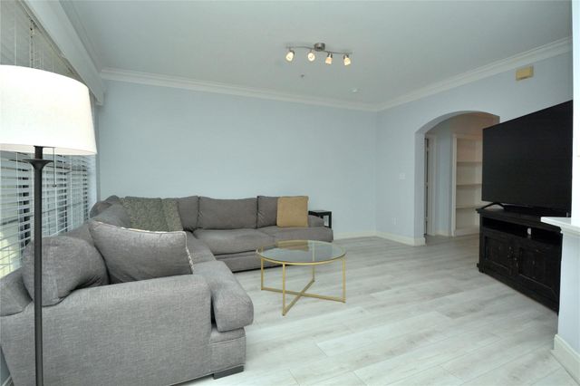 7701 RIALTO BLVD 124, Austin, TX 78735