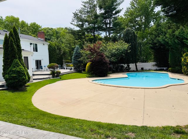 5 Brook Drive, Ocean Twp, NJ 07712