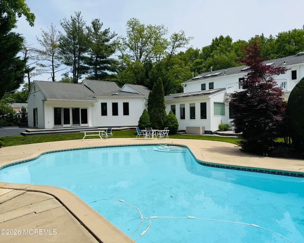 5 Brook Drive, Ocean Twp, NJ 07712