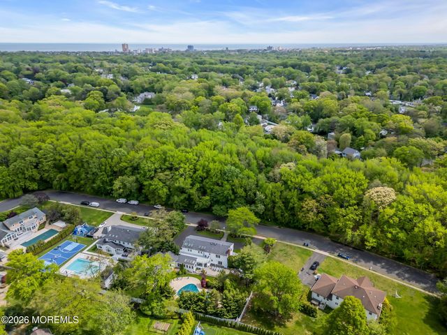 5 Brook Drive, Ocean Twp, NJ 07712